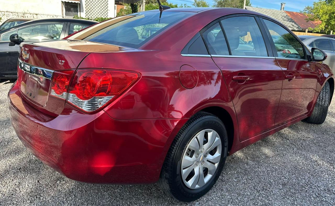 2012 Chevrolet Cruze 1LT Photo