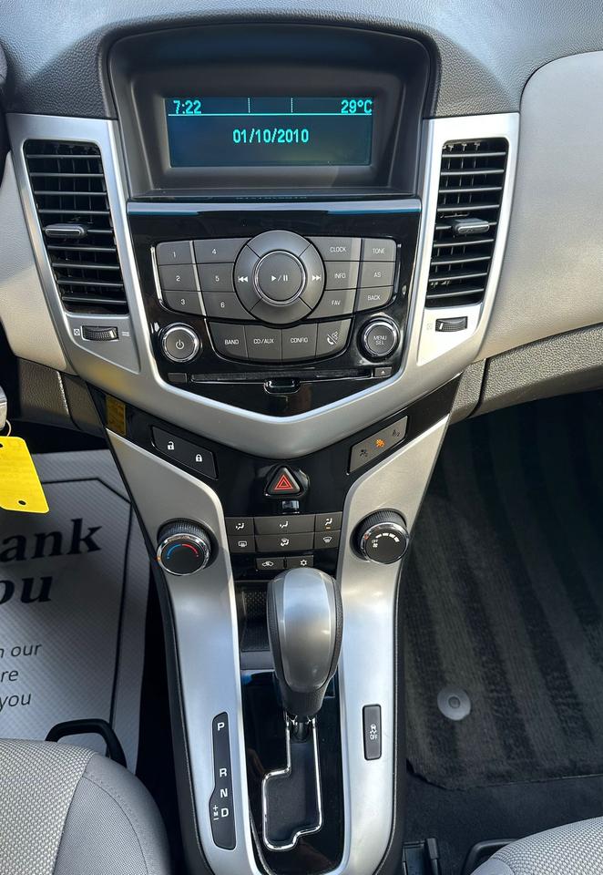 2012 Chevrolet Cruze 1LT Photo