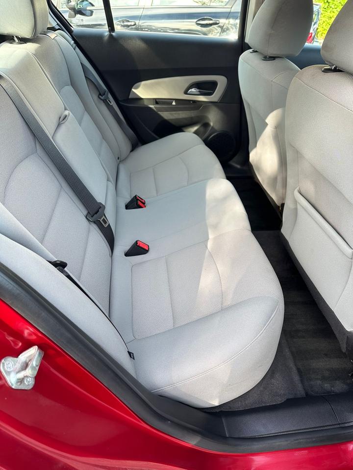 2012 Chevrolet Cruze 1LT Photo