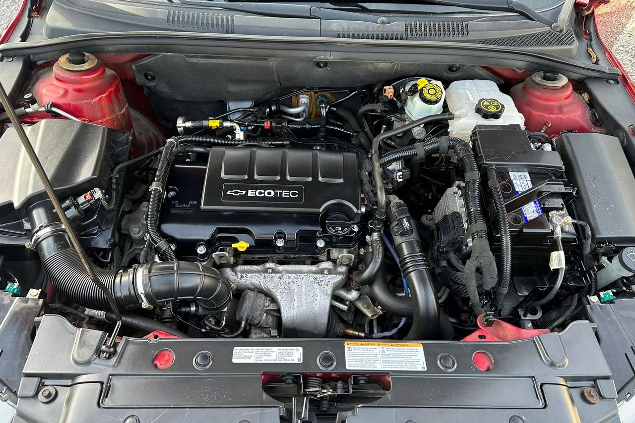 2012 Chevrolet Cruze 1LT Photo