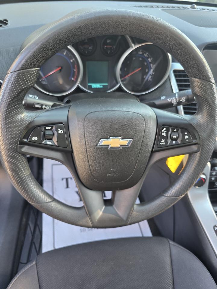 2015 Chevrolet Cruze 1LT Photo