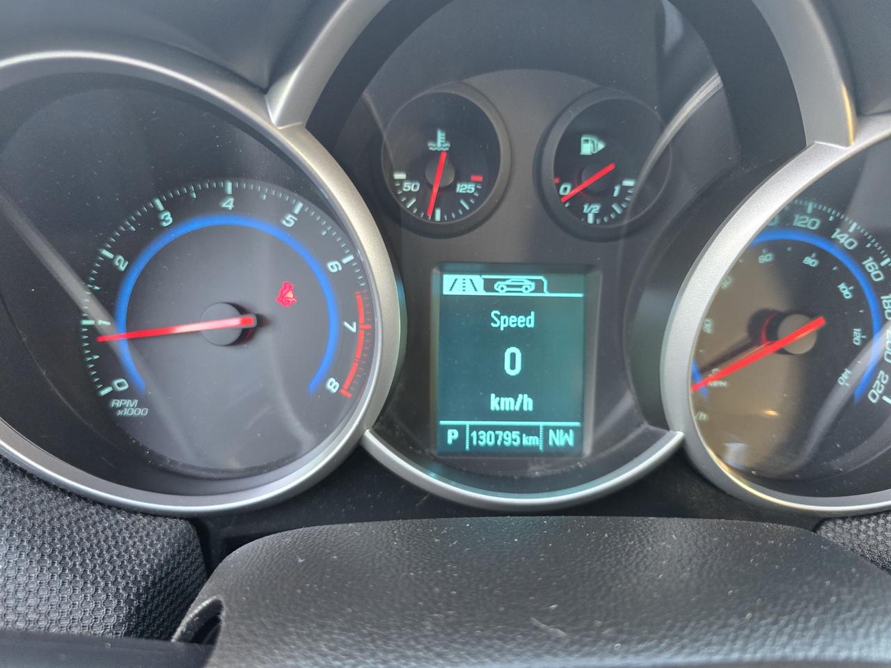 2015 Chevrolet Cruze 1LT Photo