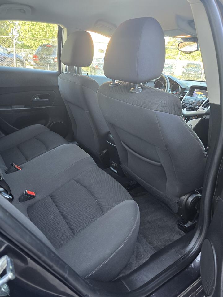 2015 Chevrolet Cruze 1LT Photo