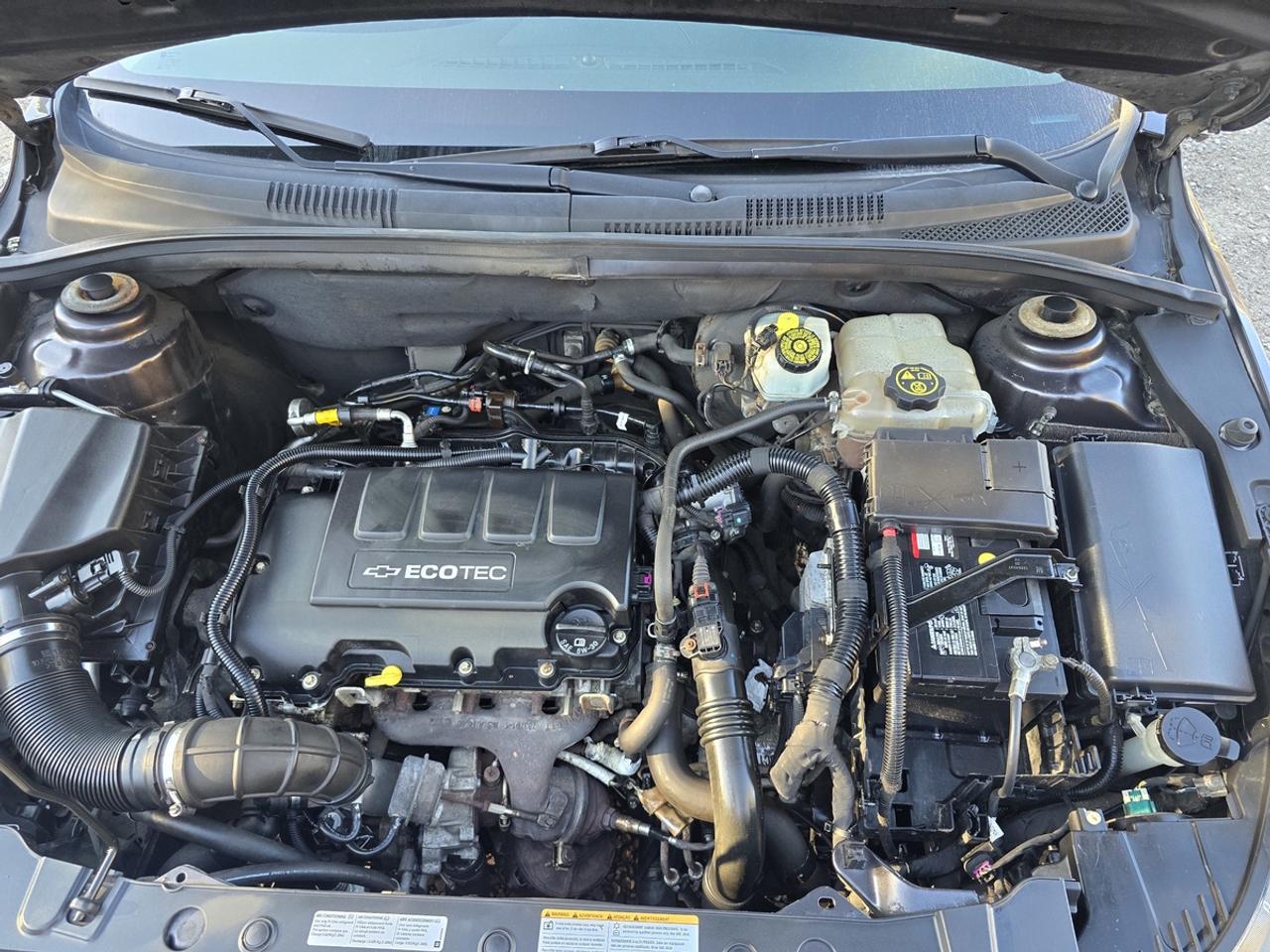 2015 Chevrolet Cruze 1LT Photo