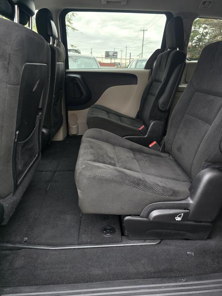 2016 Dodge Grand Caravan SE Photo