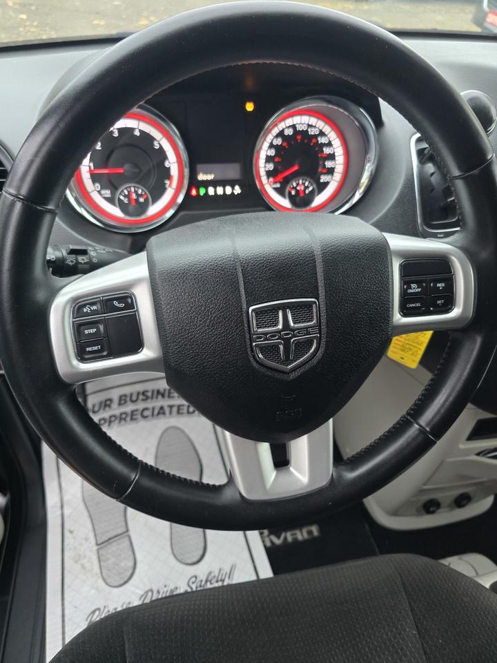 2016 Dodge Grand Caravan SE Photo