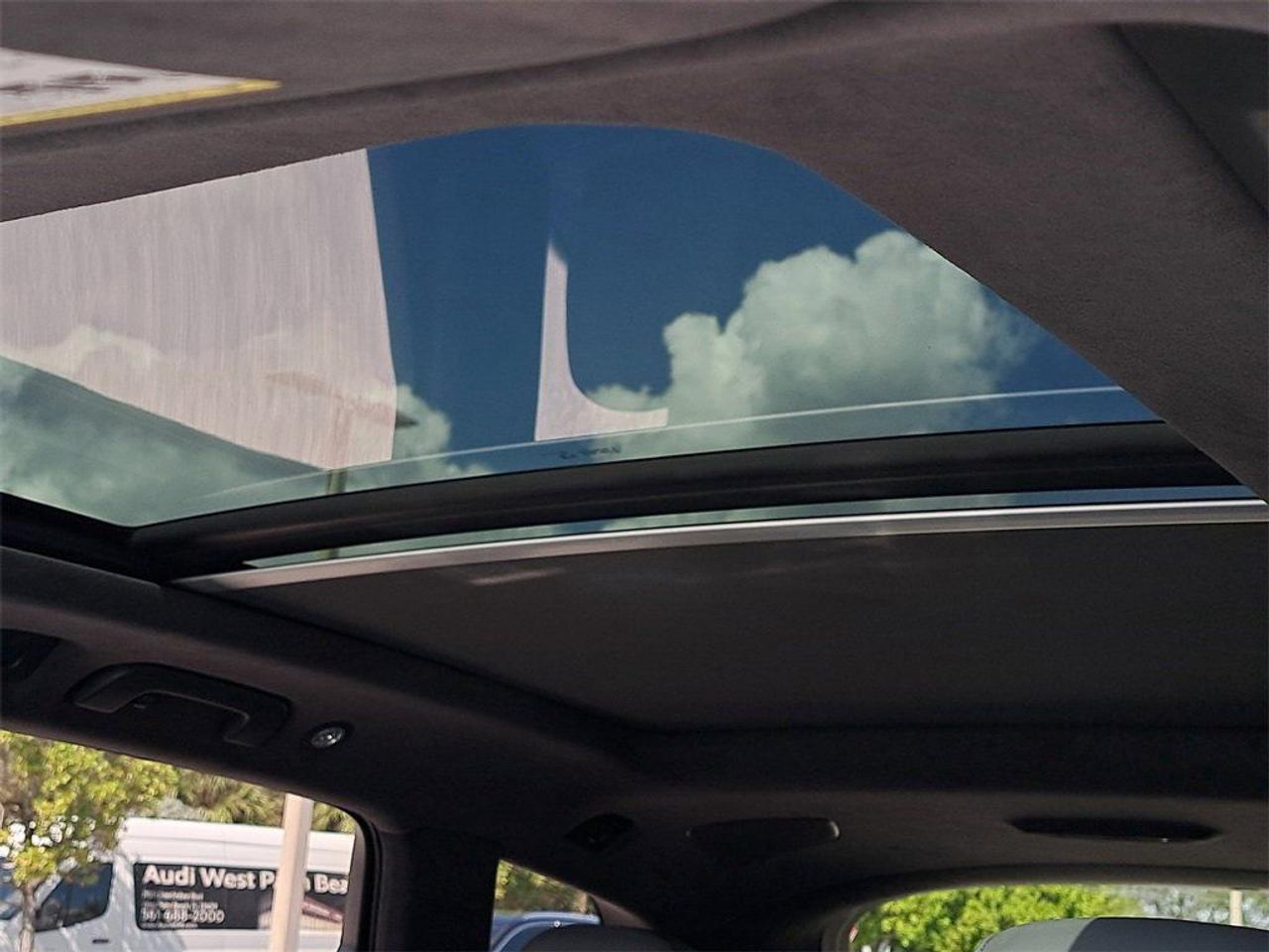 2023 Audi SQ7 PREMIUM PLUS Photo