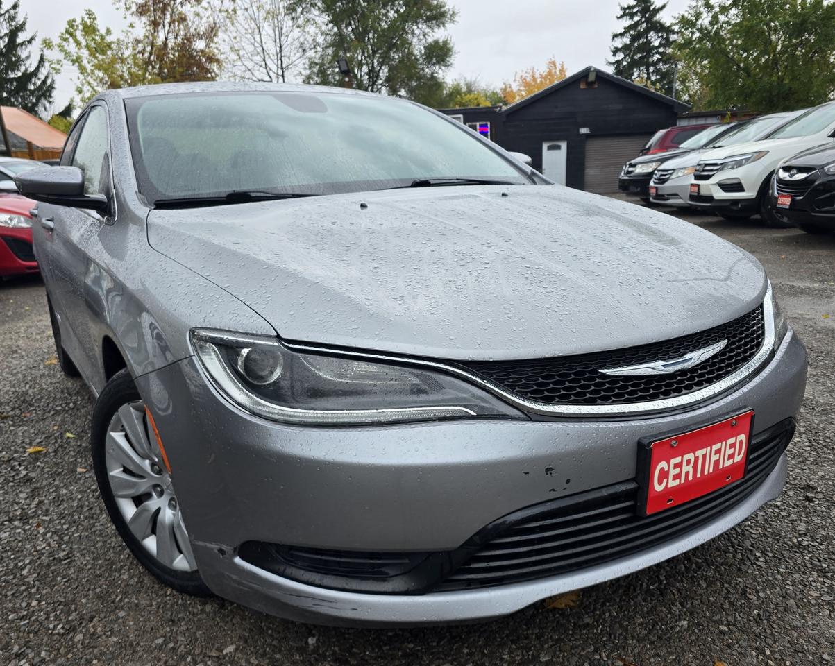 2015 Chrysler 200 LX Photo