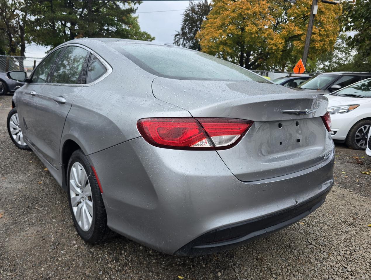 2015 Chrysler 200 LX Photo