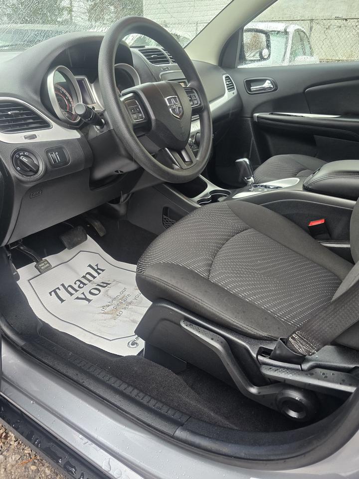 2015 Dodge Journey SE Photo