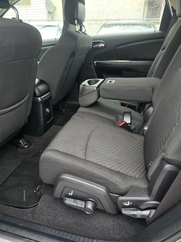 2015 Dodge Journey SE Photo