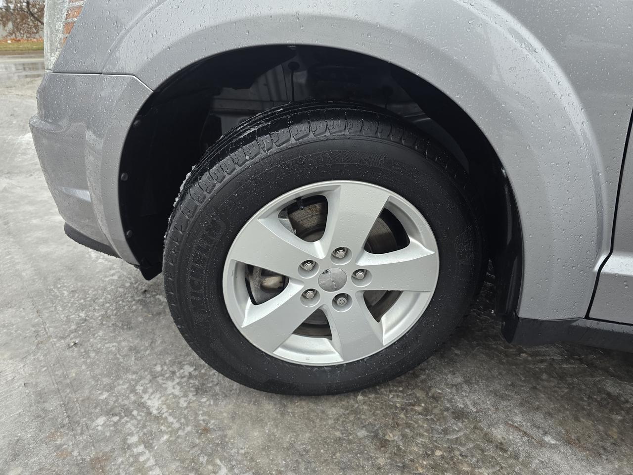 2015 Dodge Journey SE Photo