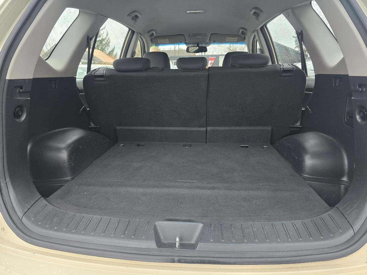 2012 Kia Rondo EX Photo