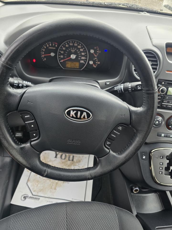 2012 Kia Rondo EX Photo