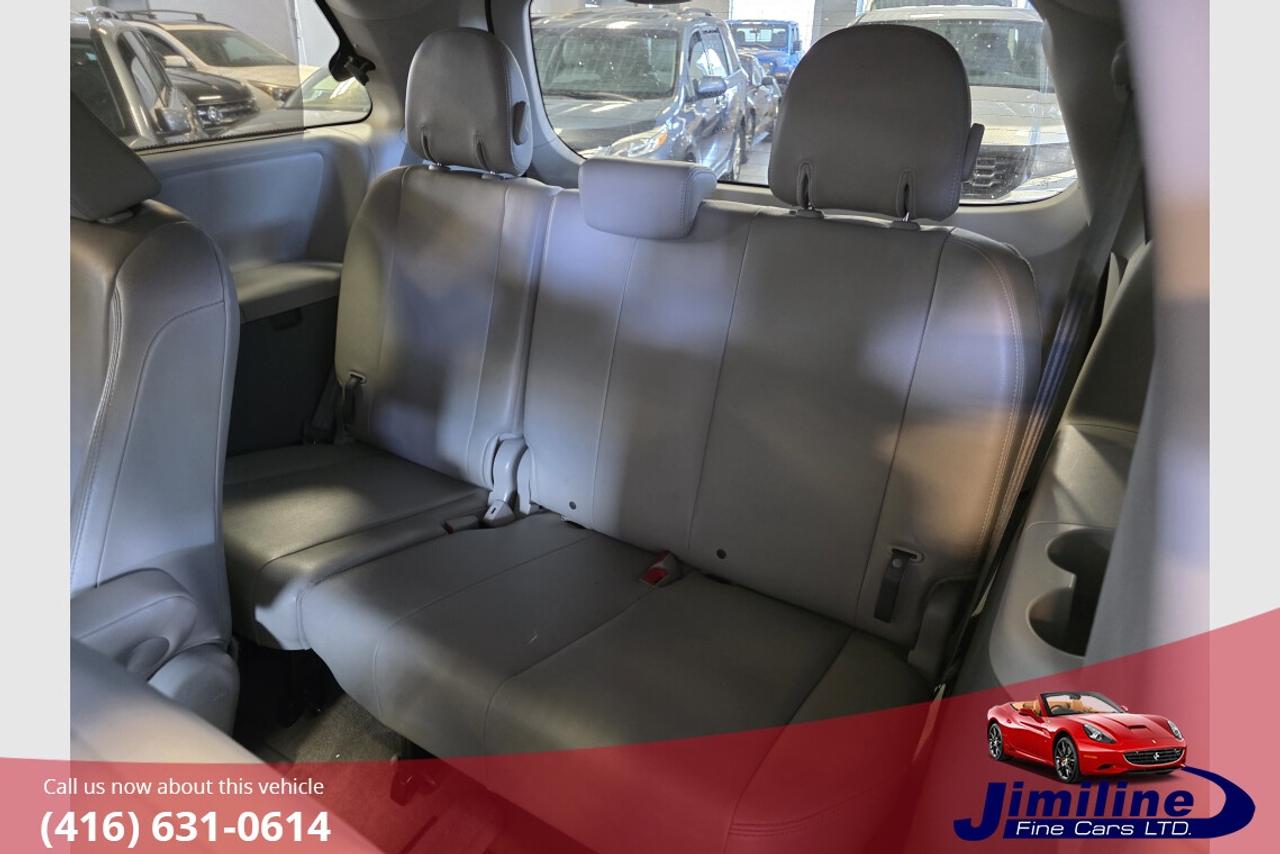 2014 Toyota Sienna XLE AWD Photo