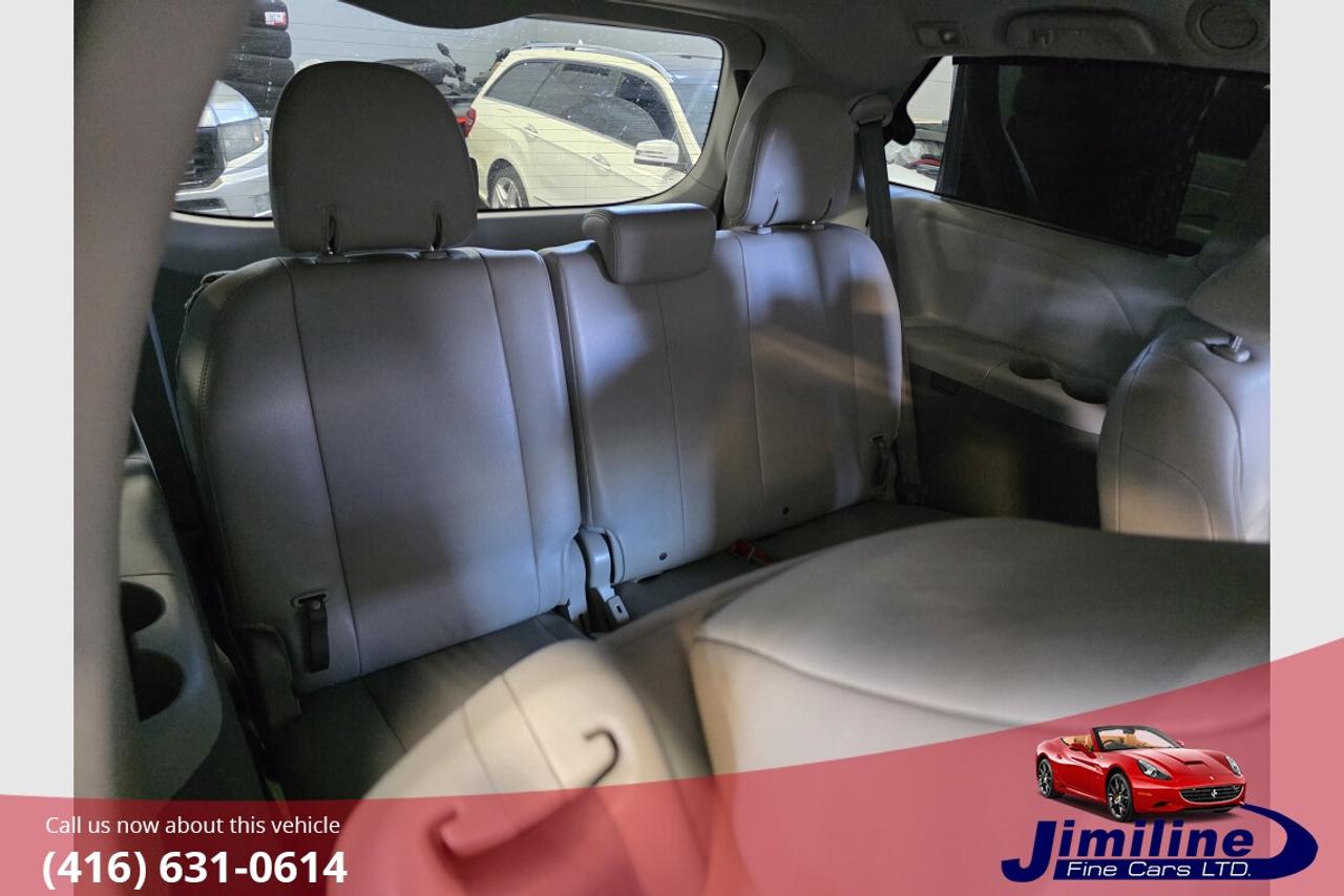 2014 Toyota Sienna XLE AWD Photo