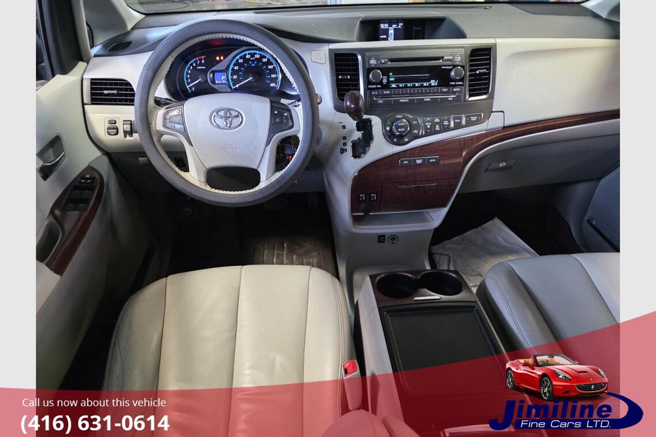 2014 Toyota Sienna XLE AWD Photo