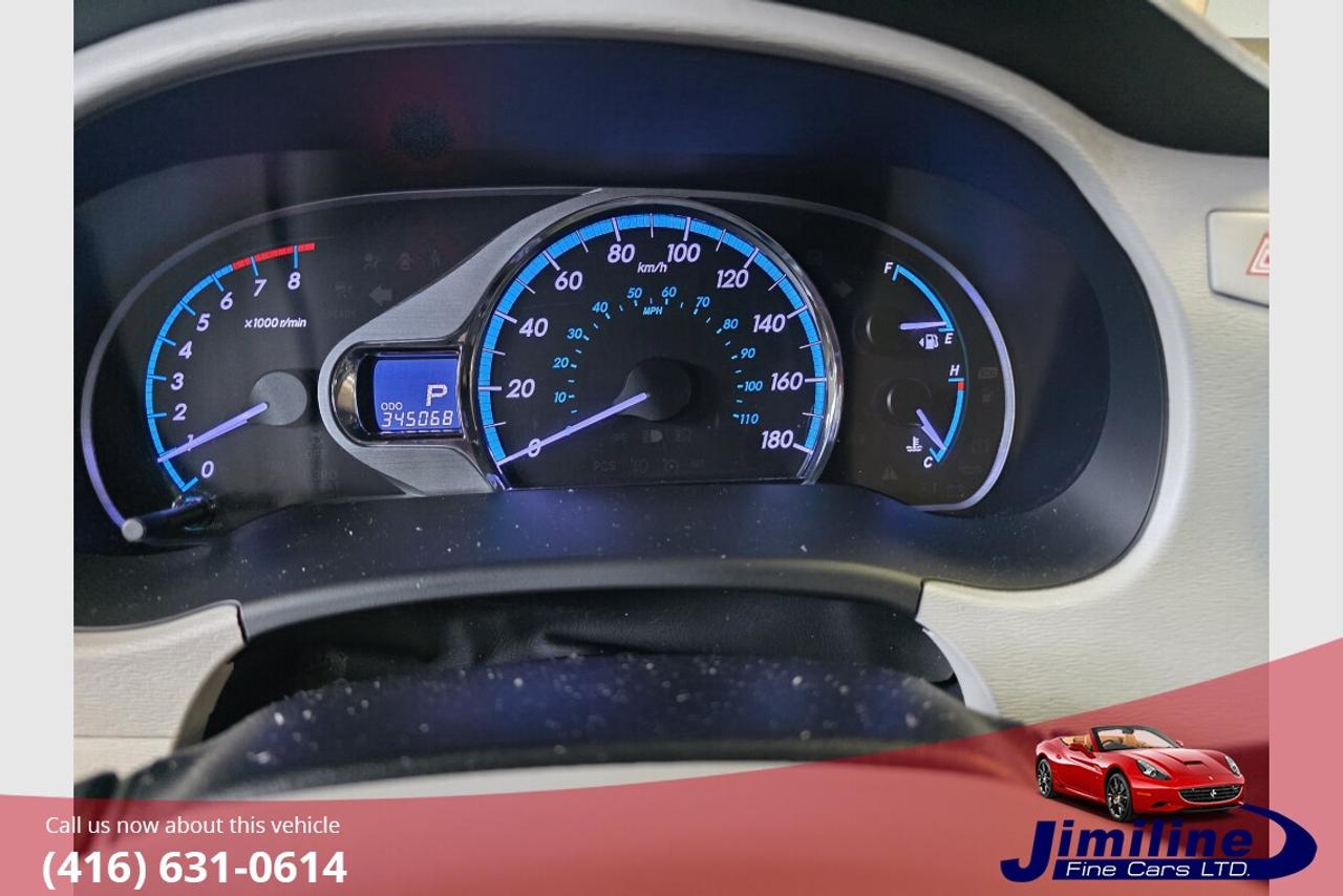 2014 Toyota Sienna XLE AWD Photo