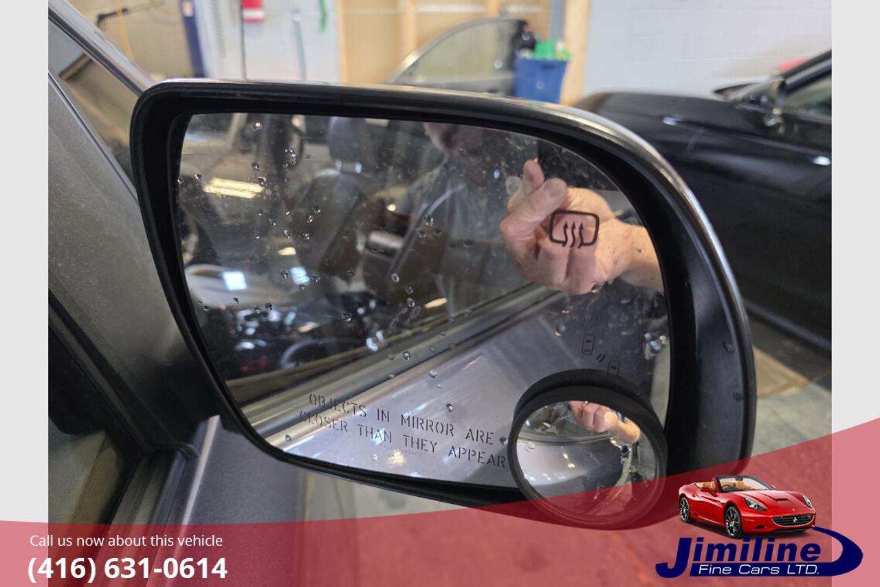 2014 Toyota Sienna XLE AWD Photo