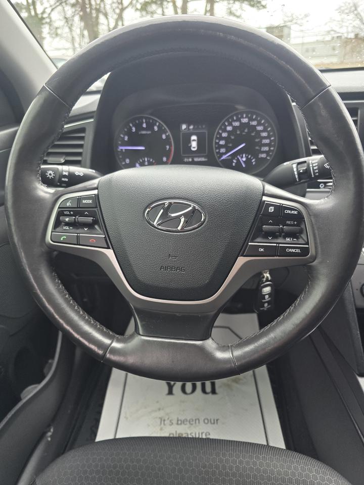 2017 Hyundai Elantra SE Photo