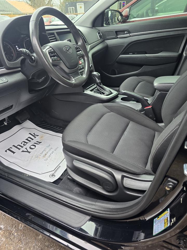 2017 Hyundai Elantra SE Photo