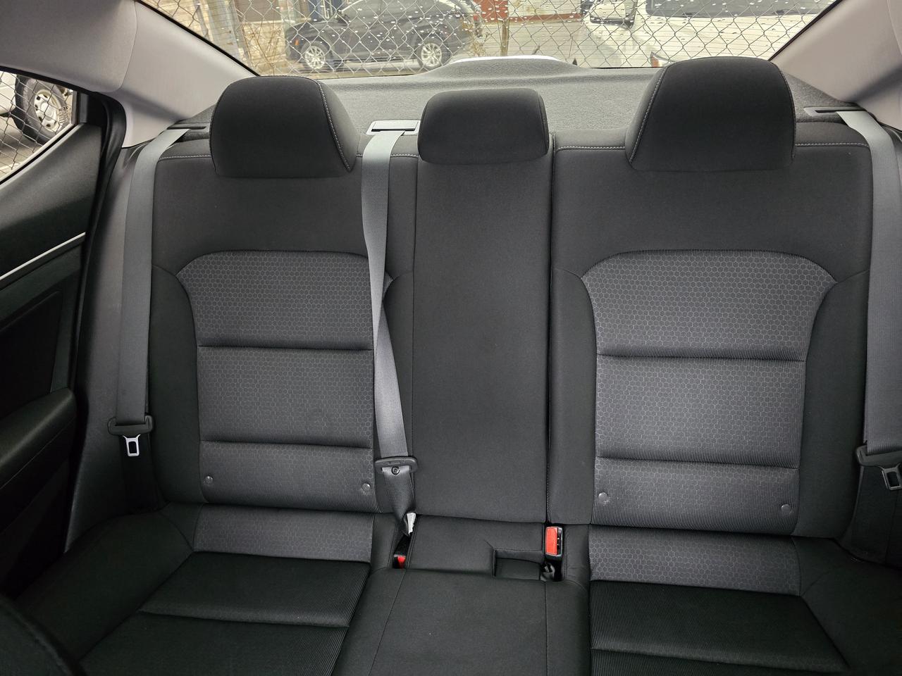 2017 Hyundai Elantra SE Photo