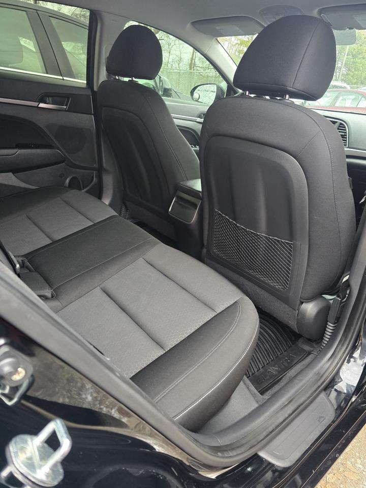 2017 Hyundai Elantra SE Photo