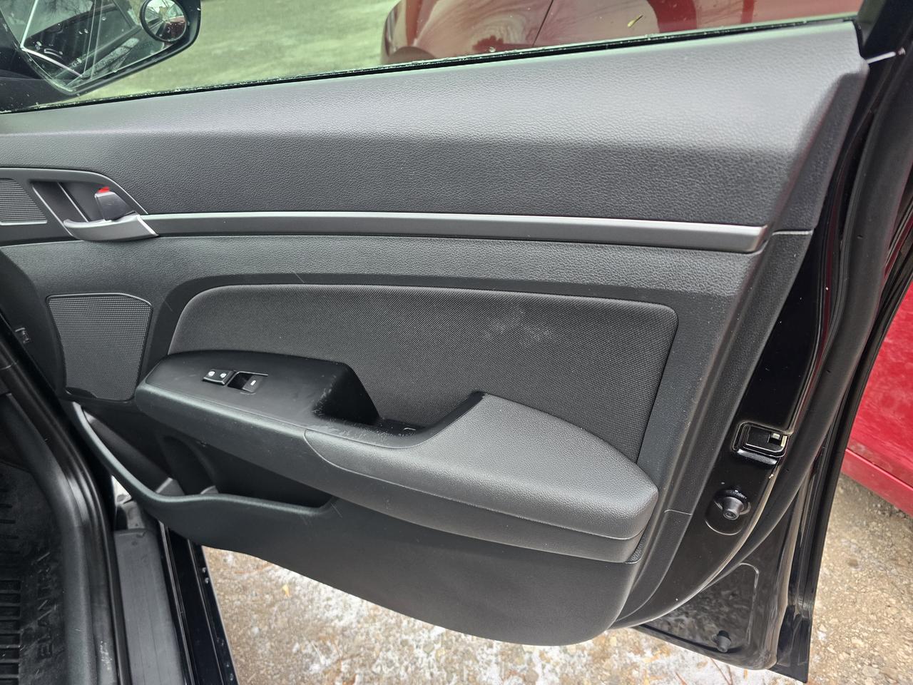 2017 Hyundai Elantra SE Photo