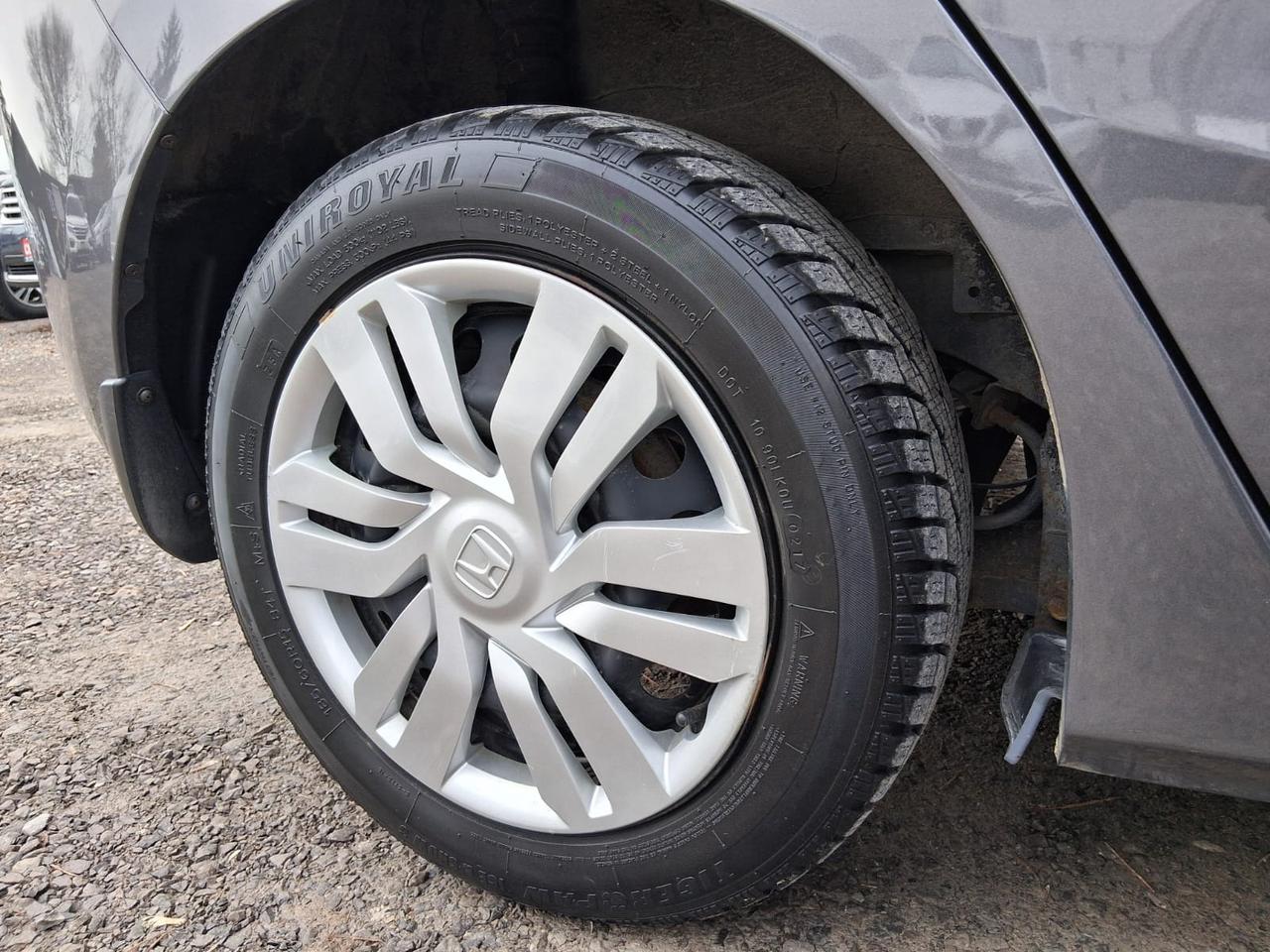 2015 Honda Fit LX Photo