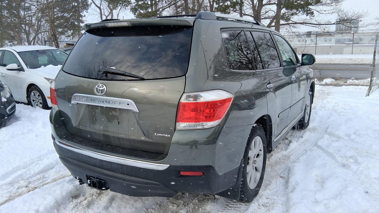 2011 Toyota Highlander LIMITED  Photo