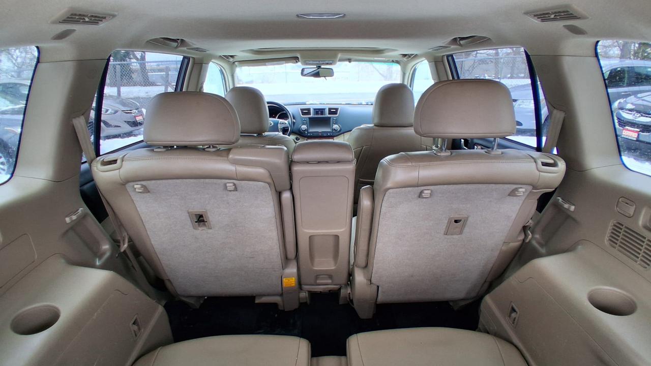 2011 Toyota Highlander LIMITED  Photo