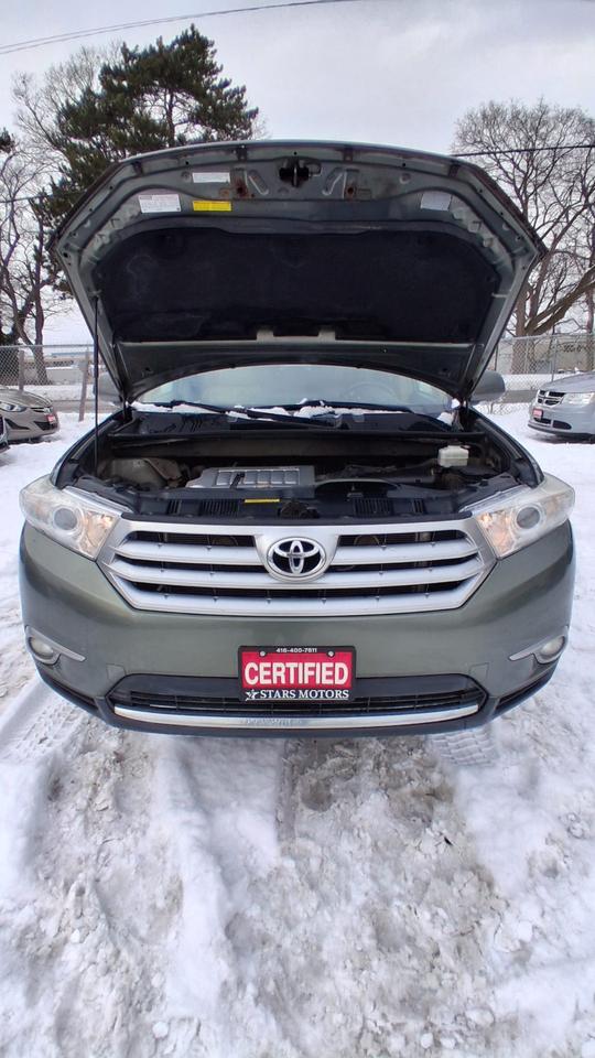 2011 Toyota Highlander LIMITED  Photo
