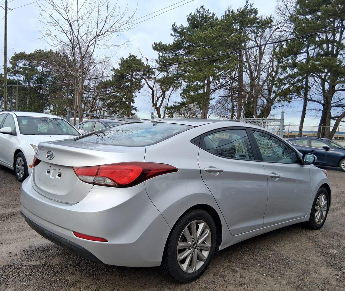 2015 Hyundai Elantra Limited Photo