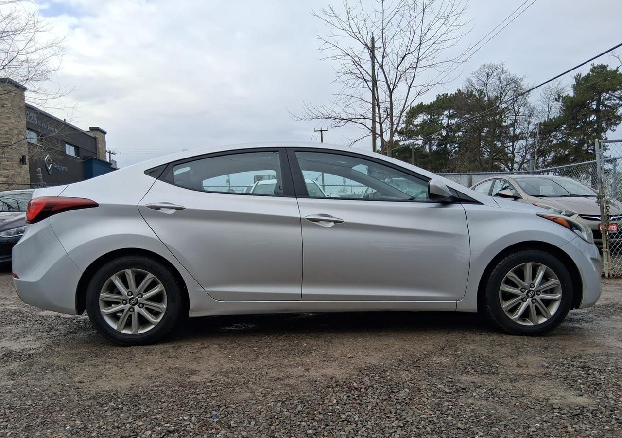 2015 Hyundai Elantra Limited Photo