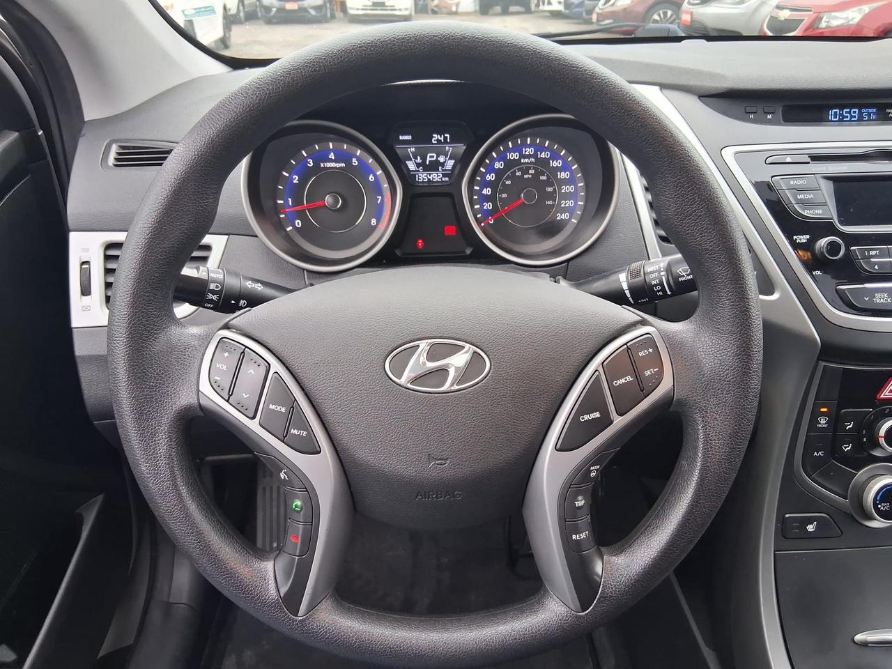 2015 Hyundai Elantra Limited Photo