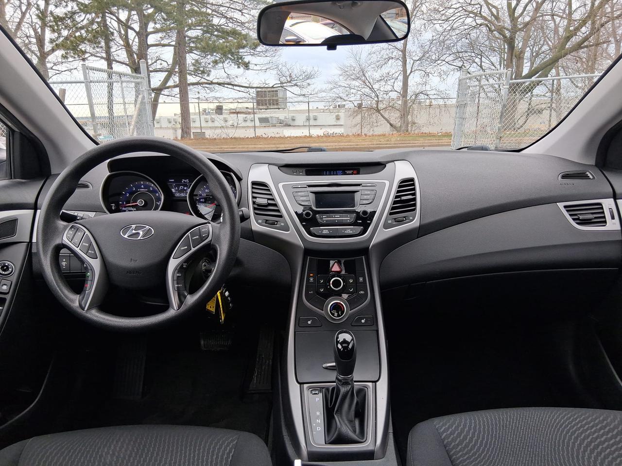 2015 Hyundai Elantra Limited Photo