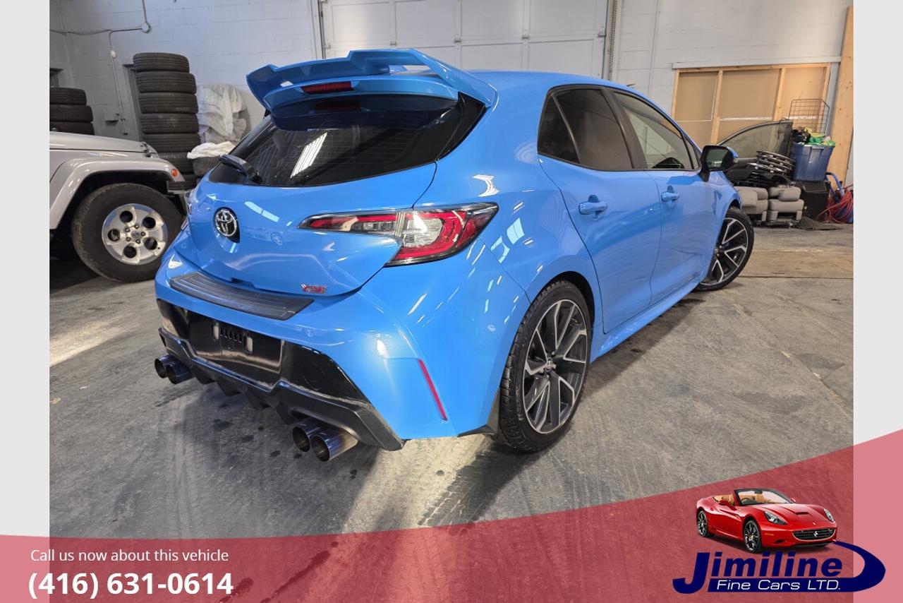 2019 Toyota Corolla Hatchback XSE Photo2