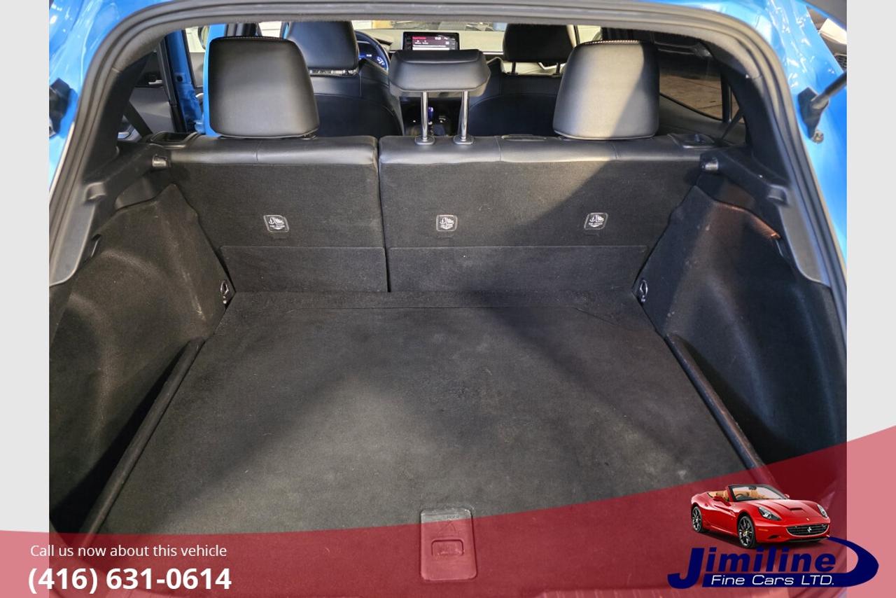 2019 Toyota Corolla Hatchback XSE Photo