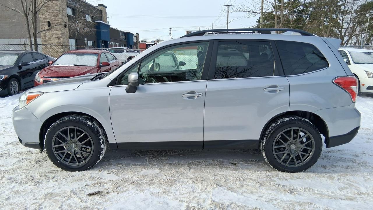 2016 Subaru Forester TOURING Photo2