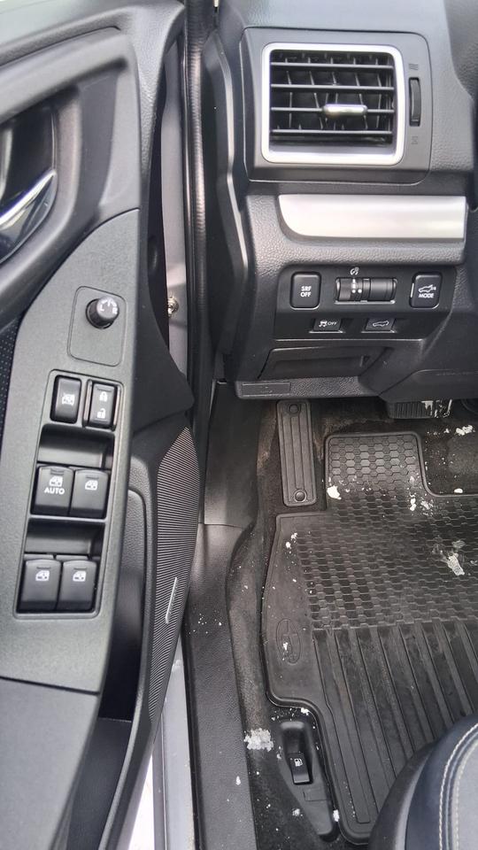 2016 Subaru Forester TOURING Photo