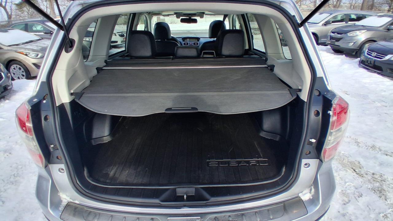 2016 Subaru Forester TOURING Photo