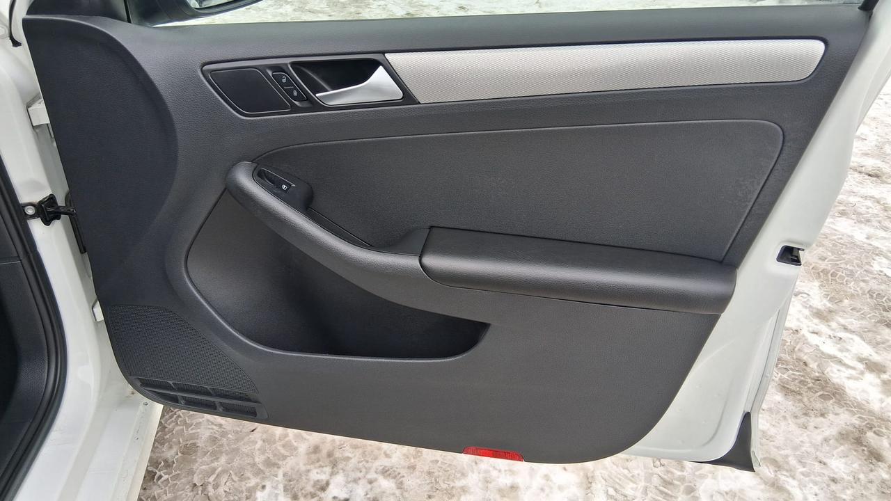 2017 Volkswagen Jetta S Photo