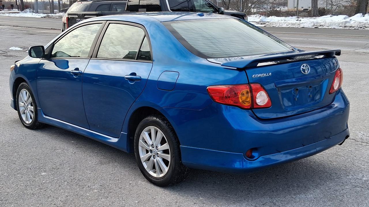 2010 Toyota Corolla S Photo3