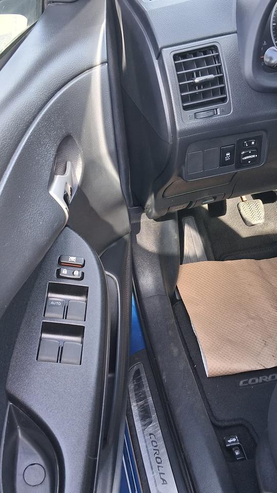 2010 Toyota Corolla S Photo