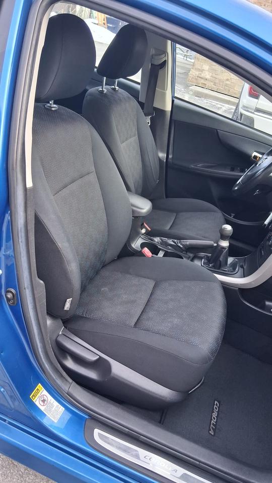 2010 Toyota Corolla S Photo