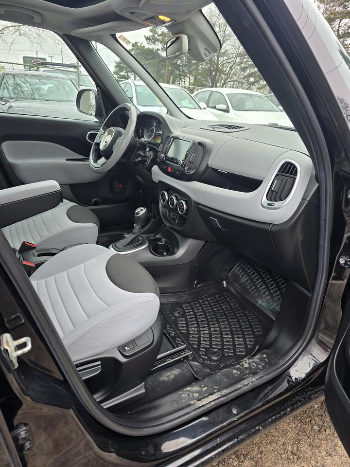 2014 Fiat 500L Easy Photo