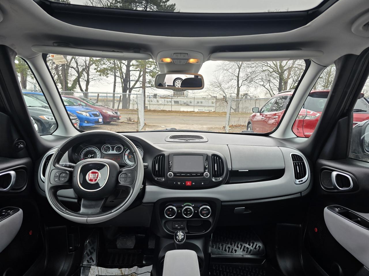 2014 Fiat 500L Easy Photo