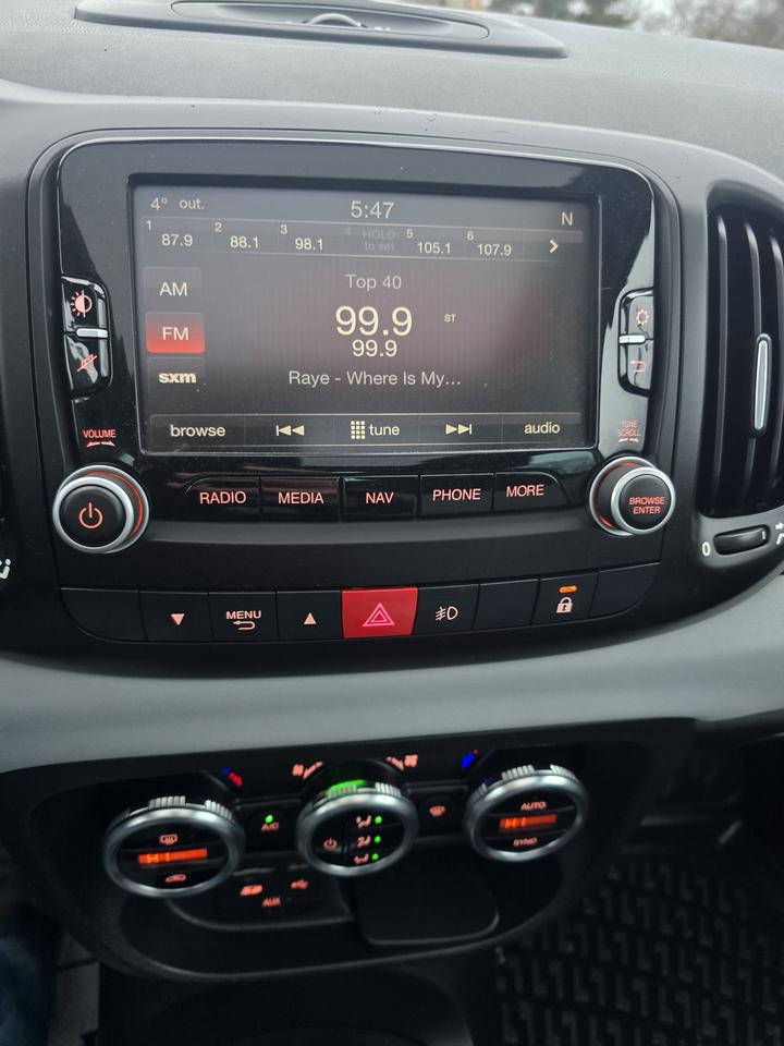 2014 Fiat 500L Easy Photo