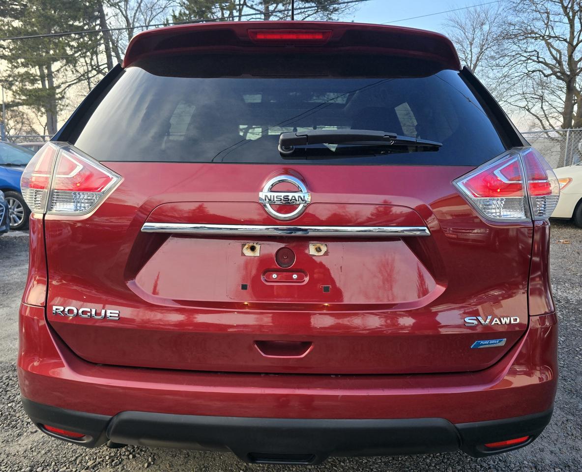 2015 Nissan Rogue SV Photo