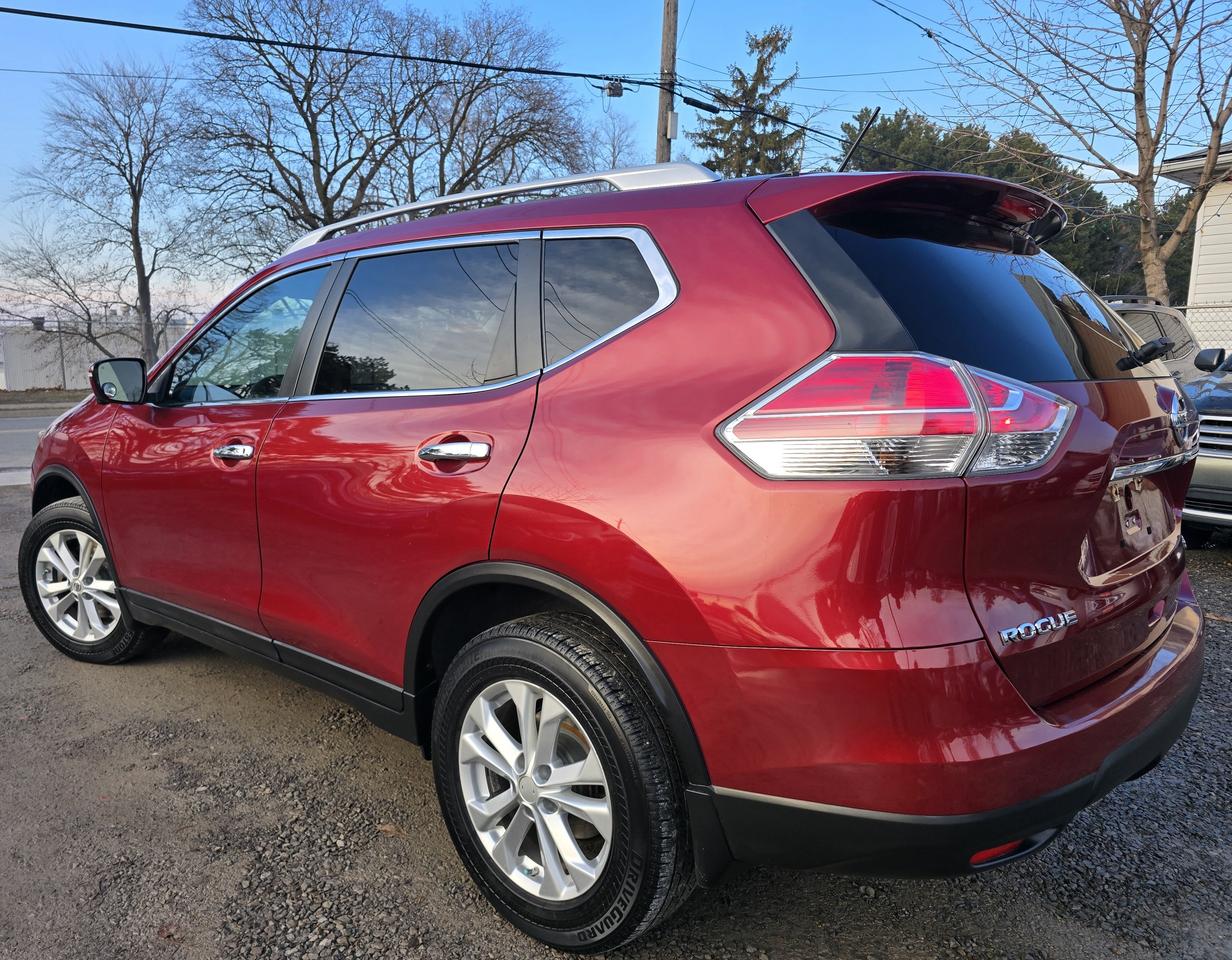 2015 Nissan Rogue SV Photo